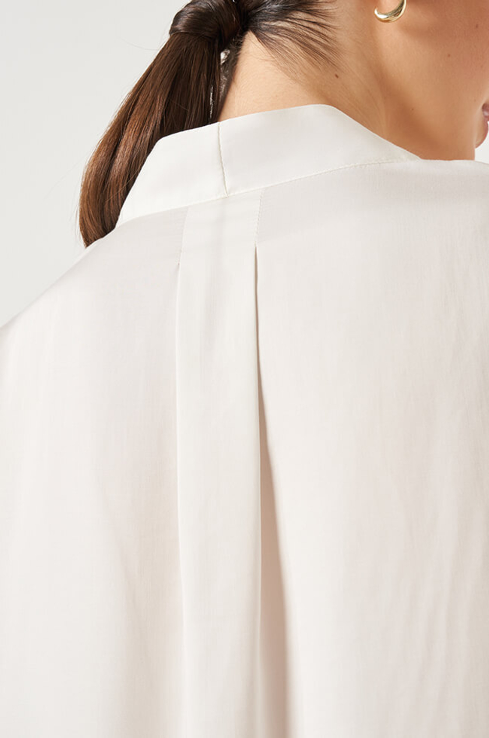 22855 Блузка женская (молочный)