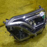 Фара левая Toyota Rav 4 CA40 (2015-2019) LED