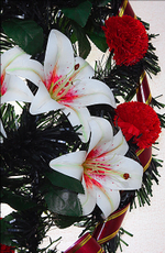 Венок ритуальный Лилиана 70 см