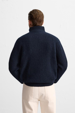 ZARA СВИТЕР ИЗ РЕЛЬЕФНОЙ ТКАНИ С ВОРОТНИКОМ НА МОЛНИИ, МОРСКОЙ СИНИЙ