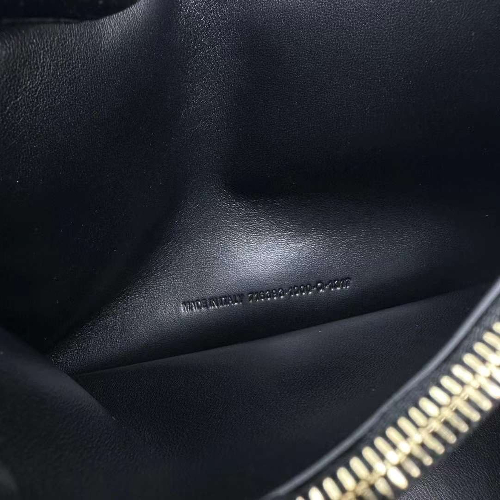 Balenciaga Crush Medium