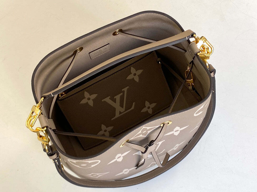 Louis Vuitton NeoNoe MM