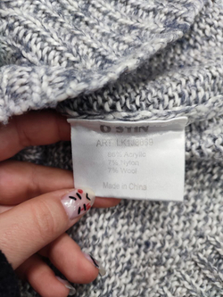 Джемпер Ostin светлый 42 размер