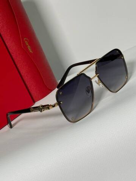 Солнцезащитные очки Cartier