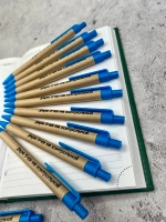 Набор бумажных ручек надписями