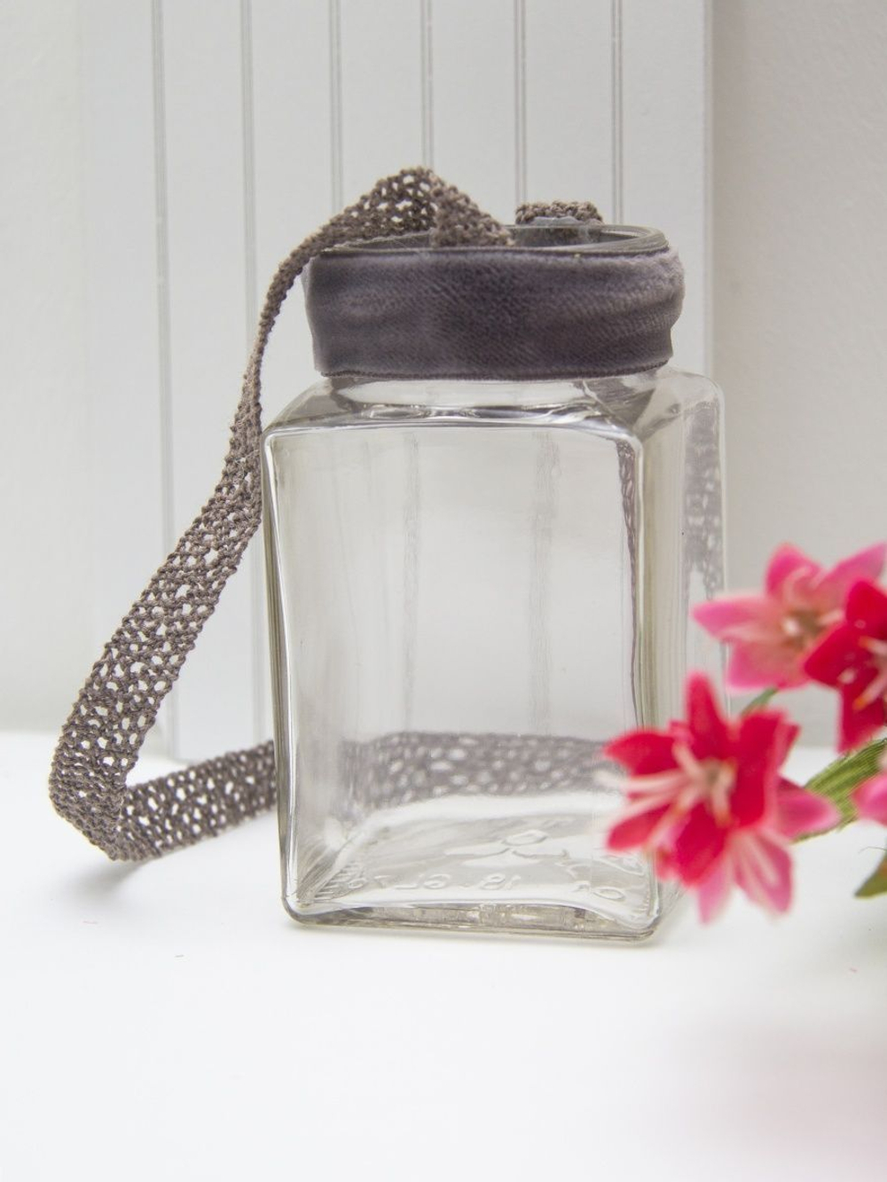 Декор для дома и интерьера букет цветов в вазе с подсветкой