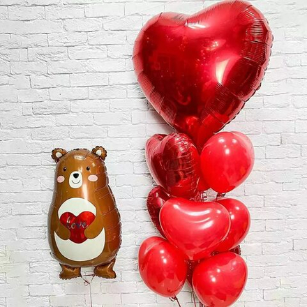 Композиция из воздушных шаров, сердце и мишка