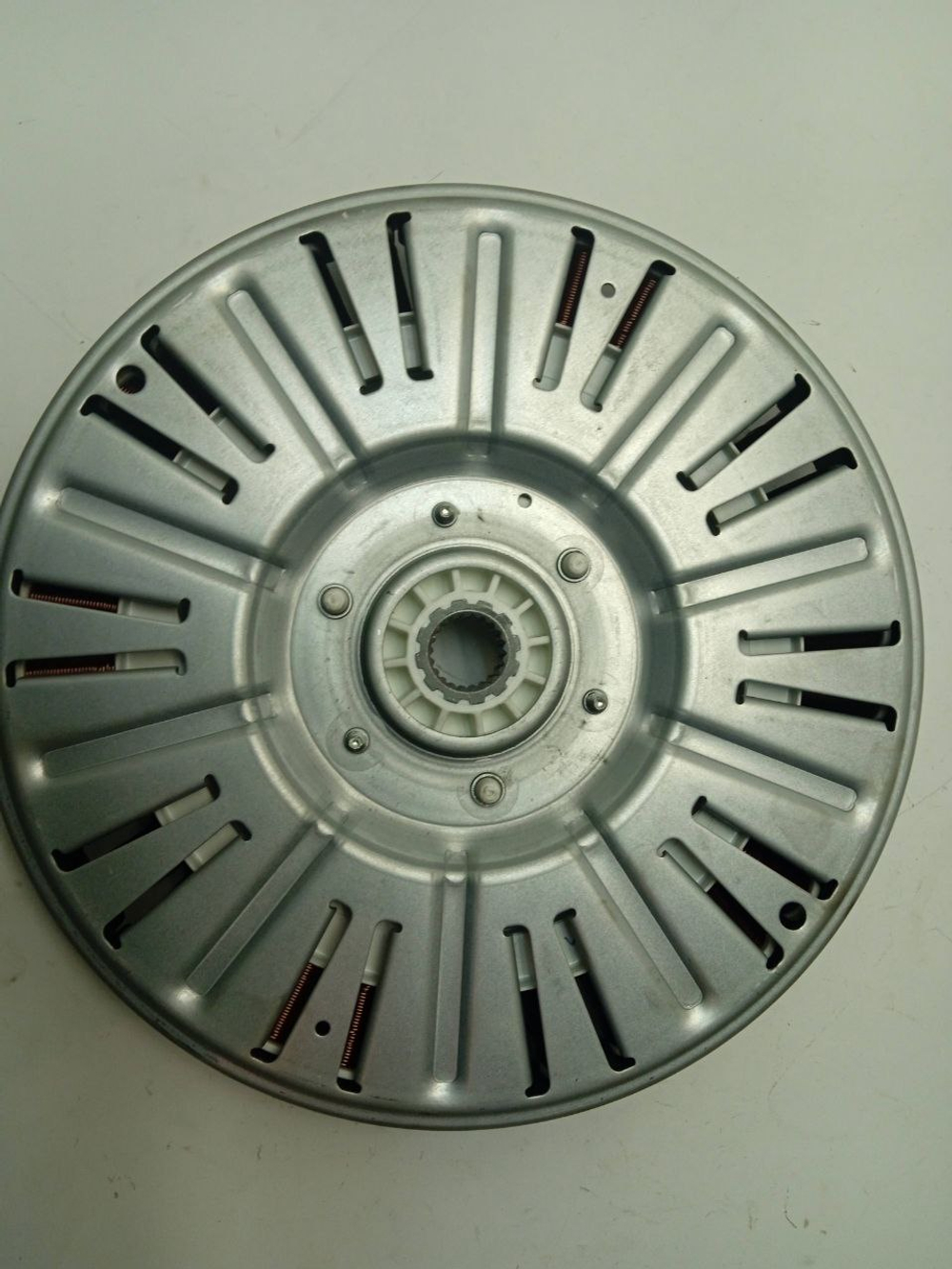 F2J3WS2W кт6 Статор + ротор для стиральной машины LG без таходатчика б/у