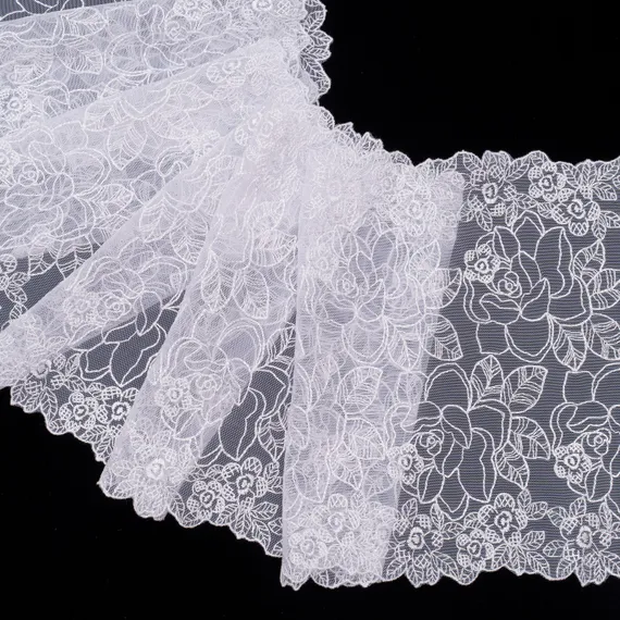 Вышивка на сетке белая 20 см, Китай