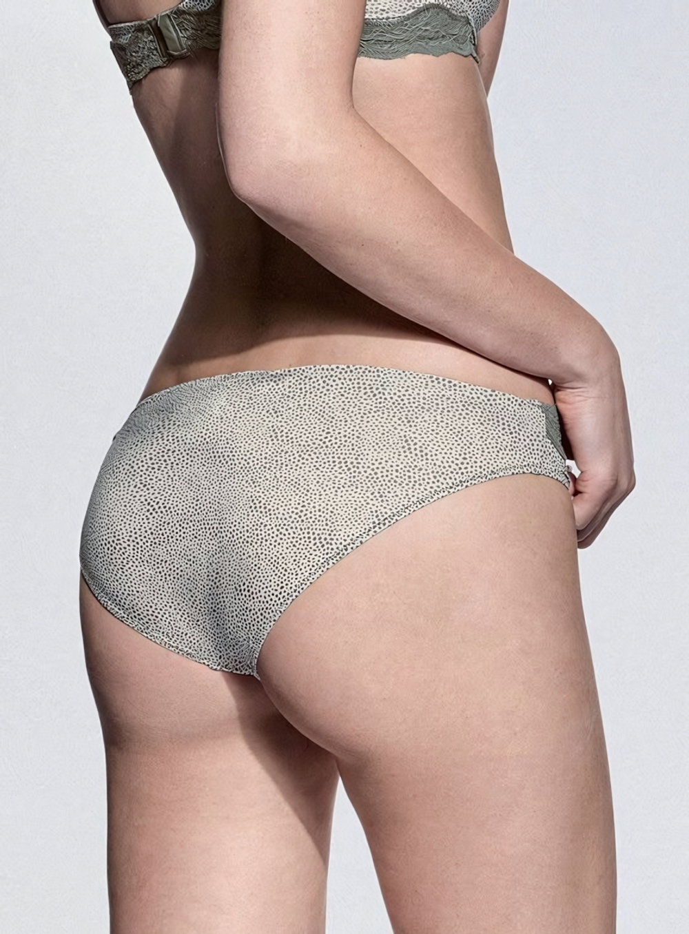 Комплект Chic: бюстгальтер-балконет и трусики-слипы (Размер: 5B) (Цвет: коричневый камуфляж)