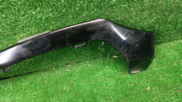 Молдинг переднего бампера левый Mercedes C w205 (2014-2018) AMG