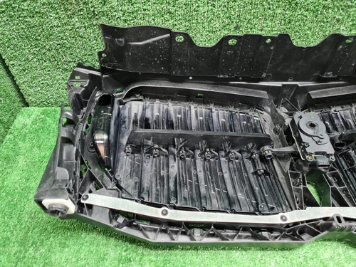 Решетка радиатора BMW X5 G05 (2023-н.в.)