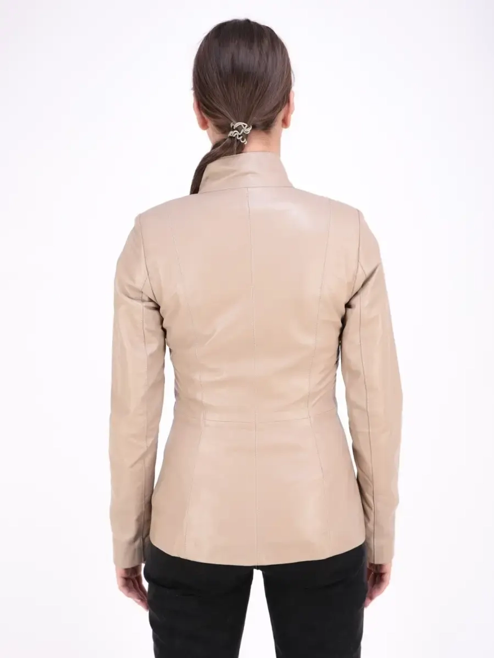 Куртка женская из натуральной кожи