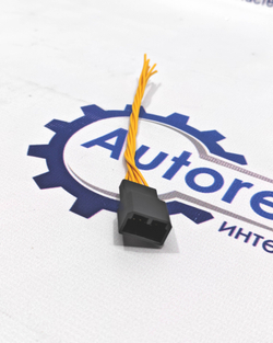 Разъем с проводом штыревой на зеркало Lada Priora ШТ