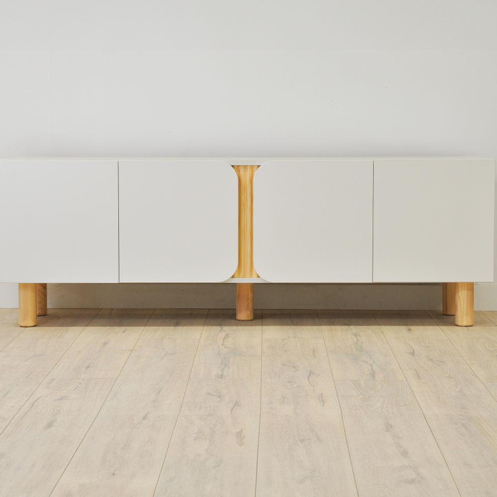 Дизайнерская тумба под телевизор 160 см Ола, 4 двери