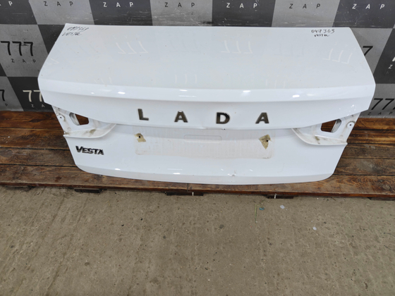 Крышка багажника LADA Vesta 22-нв Б/У Оригинал 8450013789