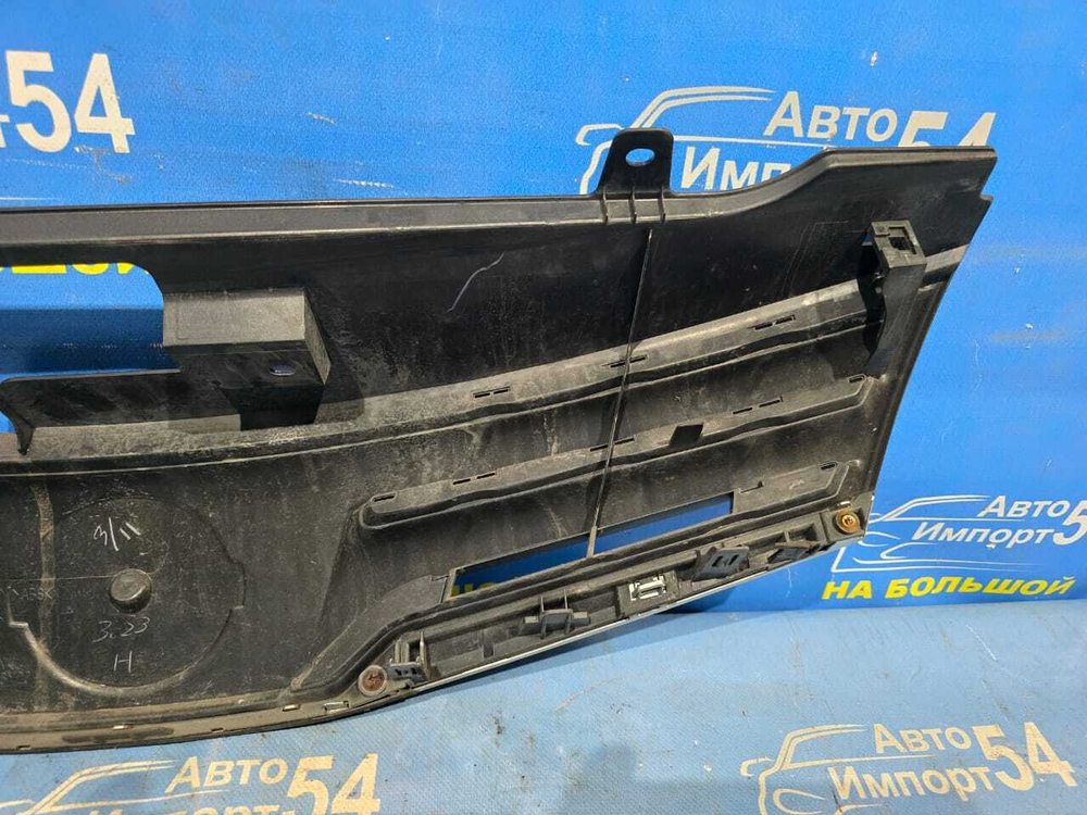 Решетка радиатора NISSAN NOTE 2008-2012