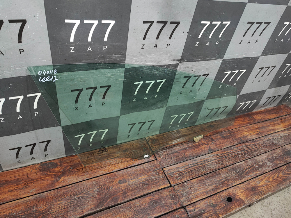 Стекло двери передней правой Kia Ceed 2 (JD) 12-18 Б/У Оригинал 82420A2010