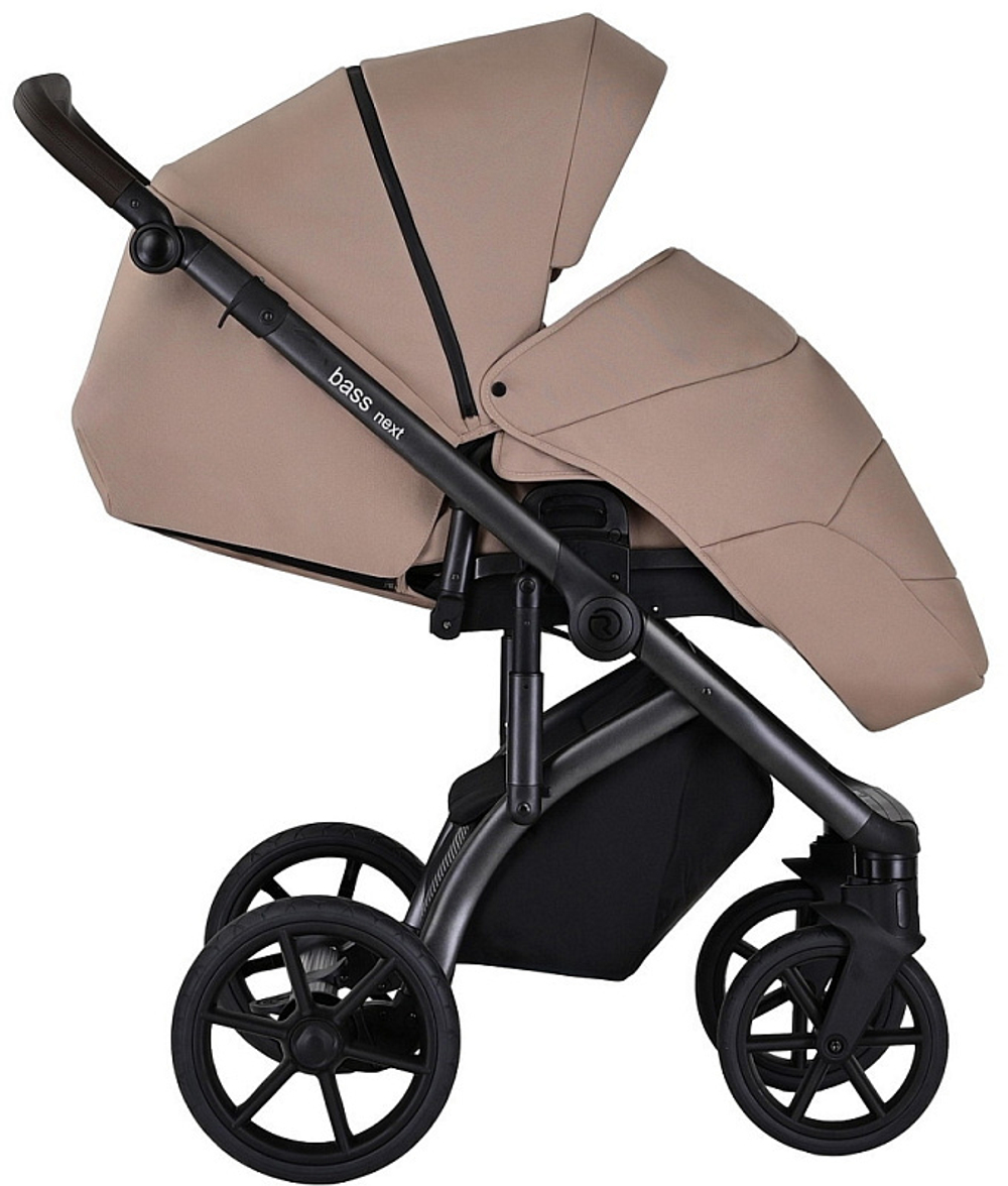 Детская коляска Roan Bass Next 3 в 1 с автокреслом Avionaut Silver Black RN233/1 Amber Black