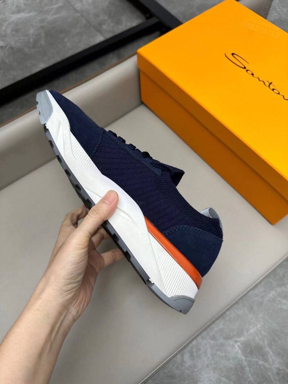 Кроссовки Santoni
