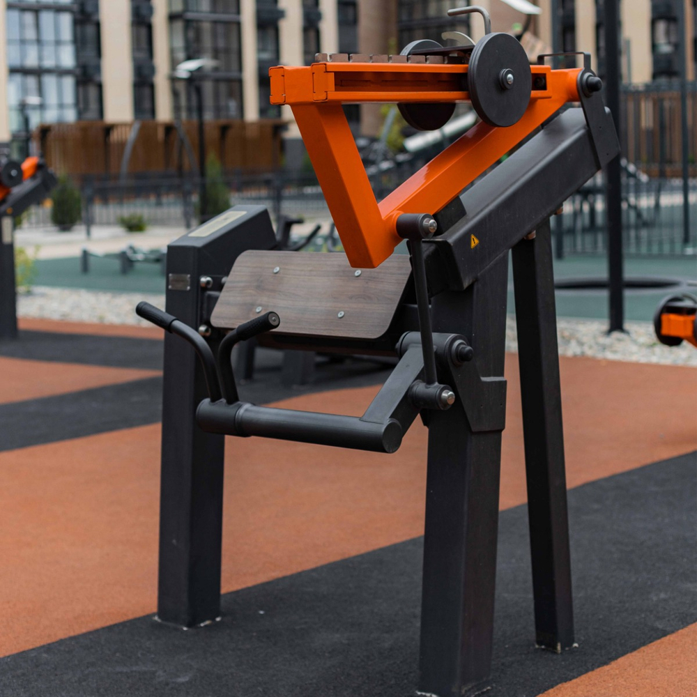 P-1811 Уличный тренажер Бицепс-машина с переменной нагрузкой ZAVODSPORTA