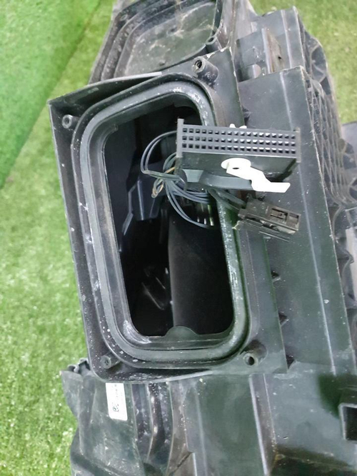 Битая Фара правая Mercedes GLC X253 (2015-2019) LED