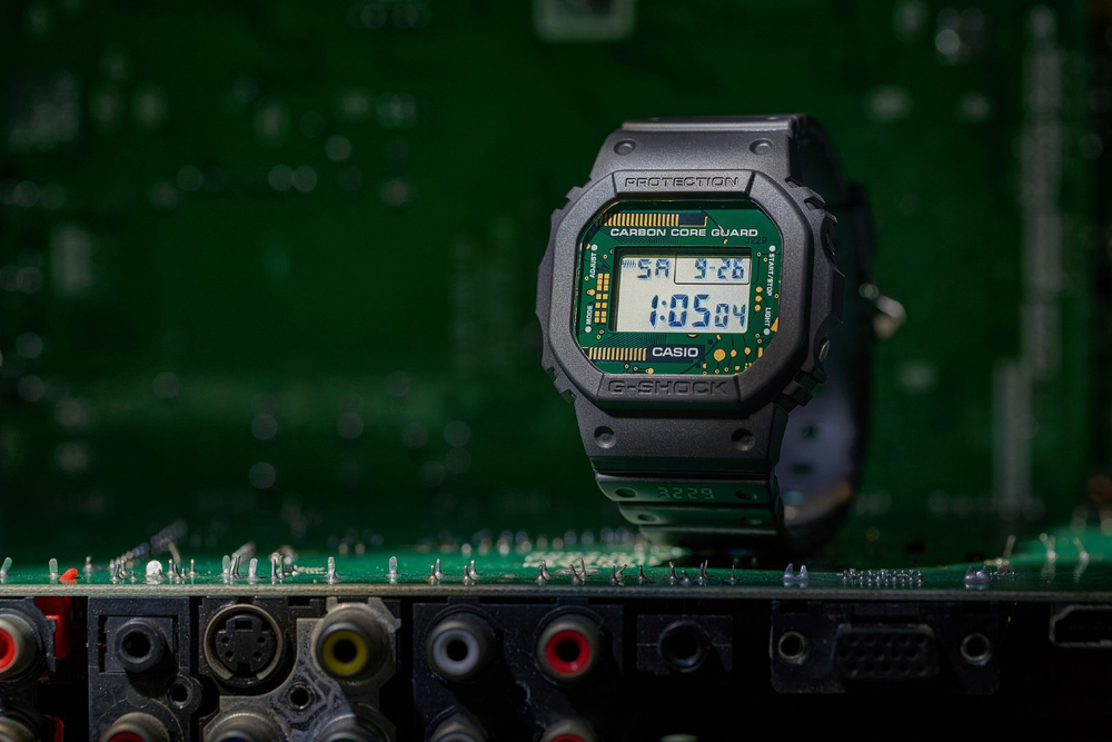 Часы Casio DWE-5600CC-3AER
