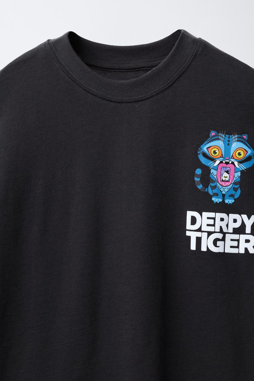 ZARA ФУТБОЛКА KPOP DEMON HUNTERS™ NETFLIX ©, АНТРАЦИТОВО-СЕРЫЙ