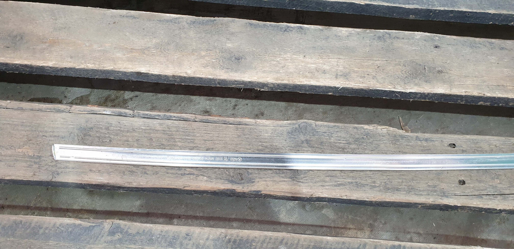 Молдинг двери задней левой Mercedes GLC (X253) 15-нв Б/У Оригинал A2537350182