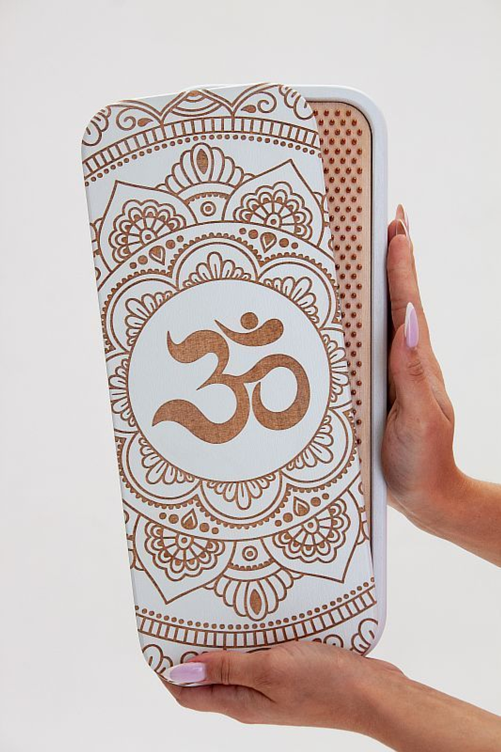 Доска садху Ом большой медные гвозди