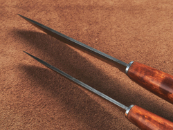 Спарка Финских ножей, дамасская сталь, рукоять мореная карельская береза