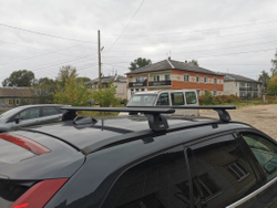 Багажник Lux с чёрными крыловидными дугами 120 см на  Volvo XC 60