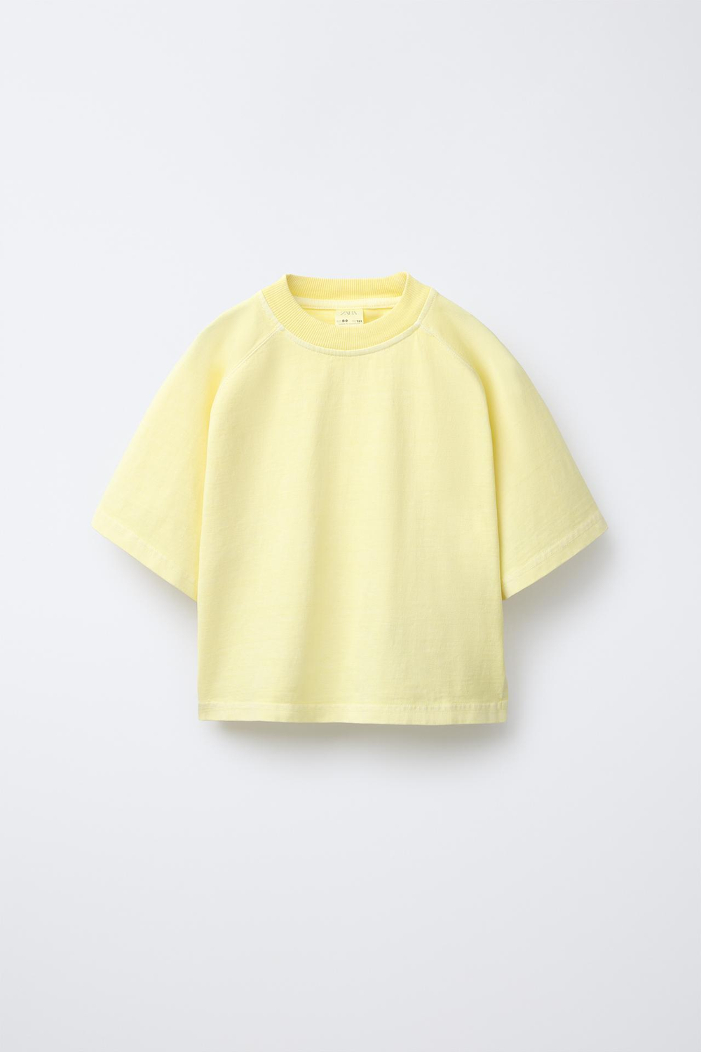 ZARA КОМПЛЕКТ ИЗ ФУТБОЛКИ И ШОРТОВ, ЖЕЛТЫЙ