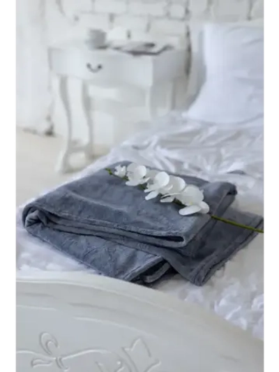 Плед-покрывало домашний 200х220 для дивана и кровати