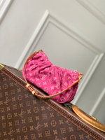 Louis Vuitton Pochette Valley