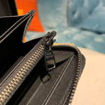 Louis Vuitton Zippy Wallet