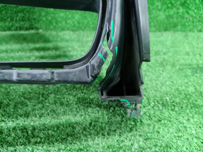 Решетка радиатора Porsche Macan (2018-2021)