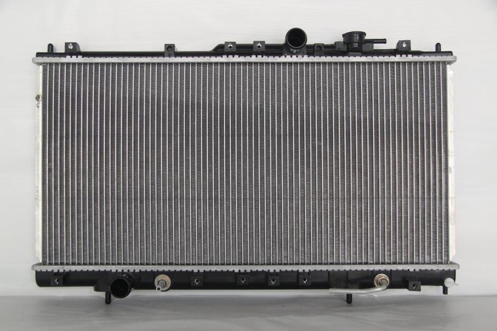 Радиатор охлаждения Mitsubishi Eclipse 3