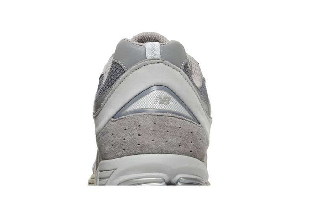Кроссовки New Balance Nb 2002R Pouch