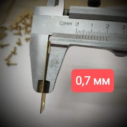 Уголок крепежный 50х50 мм плоский (мебельный, соединительный, рамный) металлический 4 штуки (саморезы в комплекте) цвет - золото