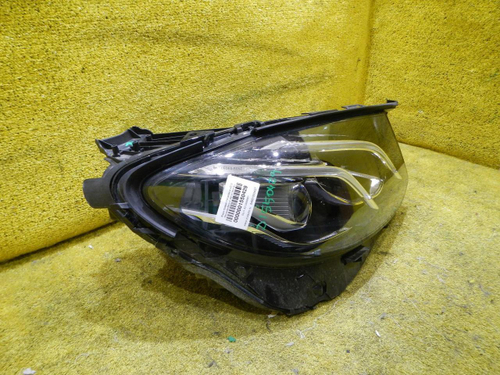 Битая Фара правая Mercedes E W213 (2016-2021) LED