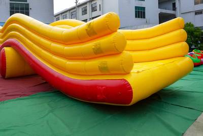 Водная горка «Девятый вал 3» для металлической опоры (вышки), 14×3×9 м