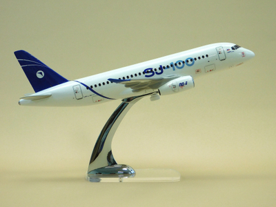 Модель самолета SJ-NEW (М1:100, Иркут с винглетами)