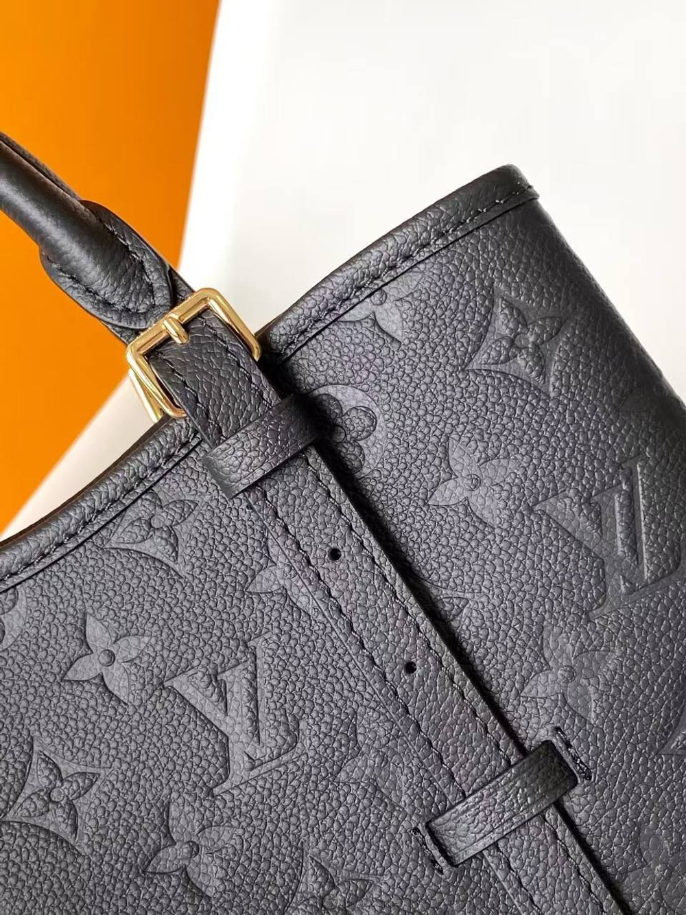 Сумка Louis Vuitton