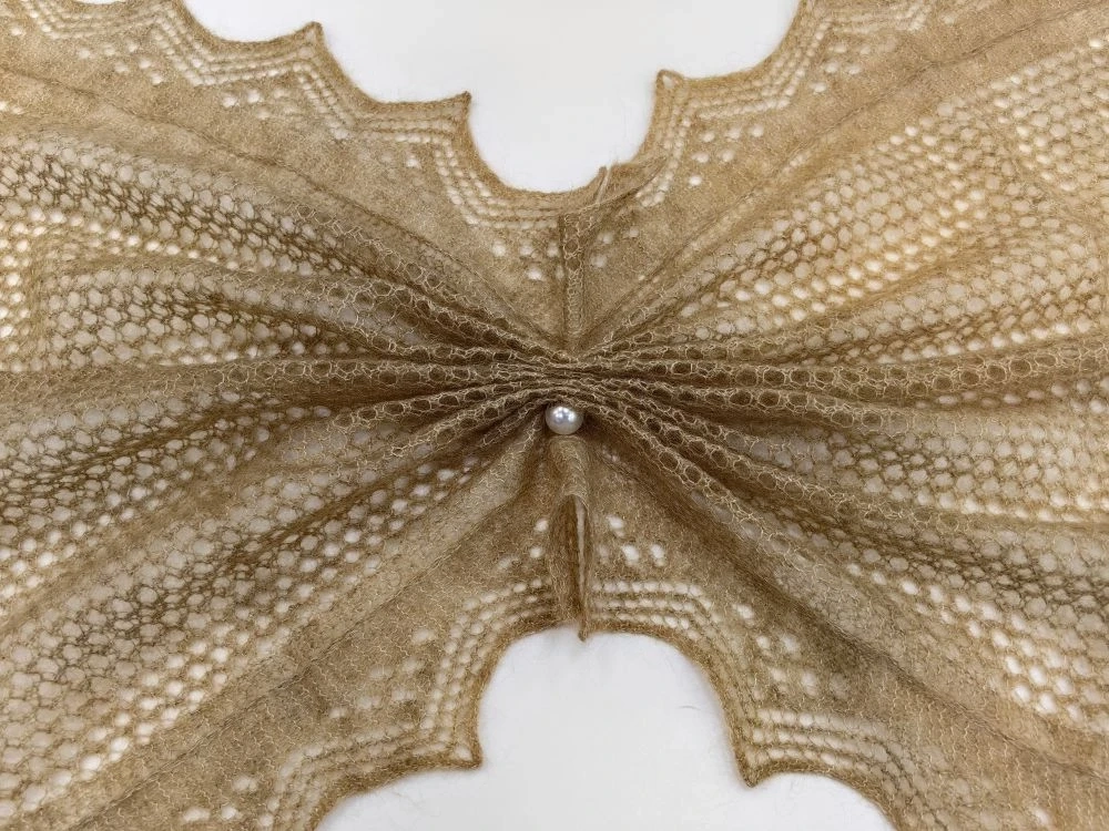 Оренбургский пуховый палантин П2-15050-13/13 коричневый