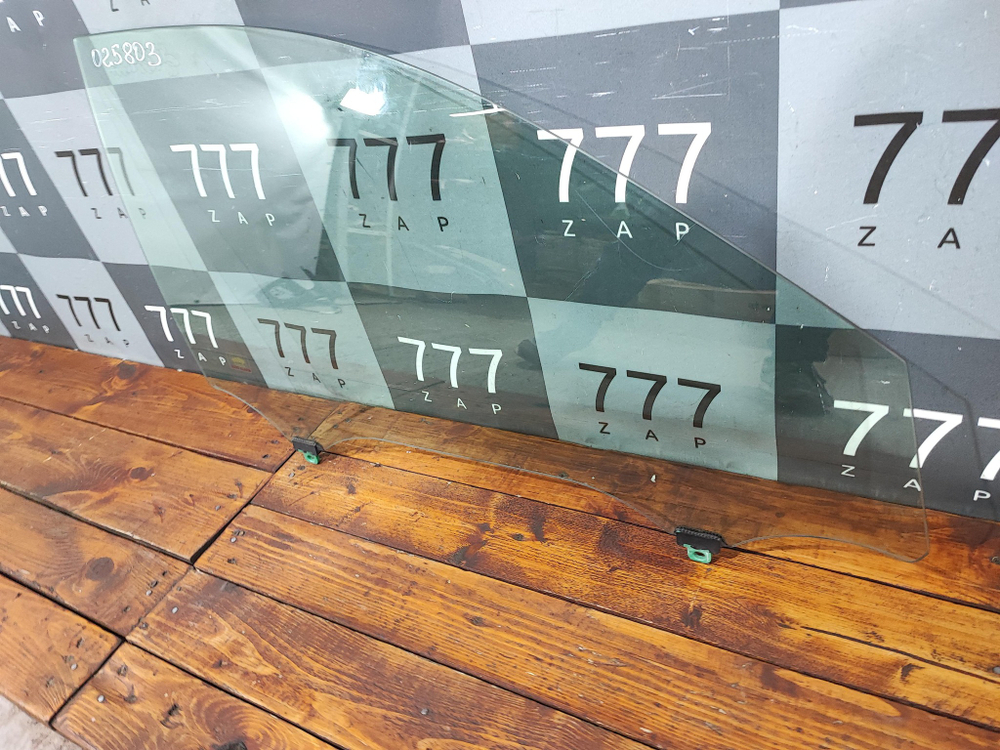 Стекло двери передней правой Toyota Camry (XV40) 06-11 Б/У Оригинал 6810133130