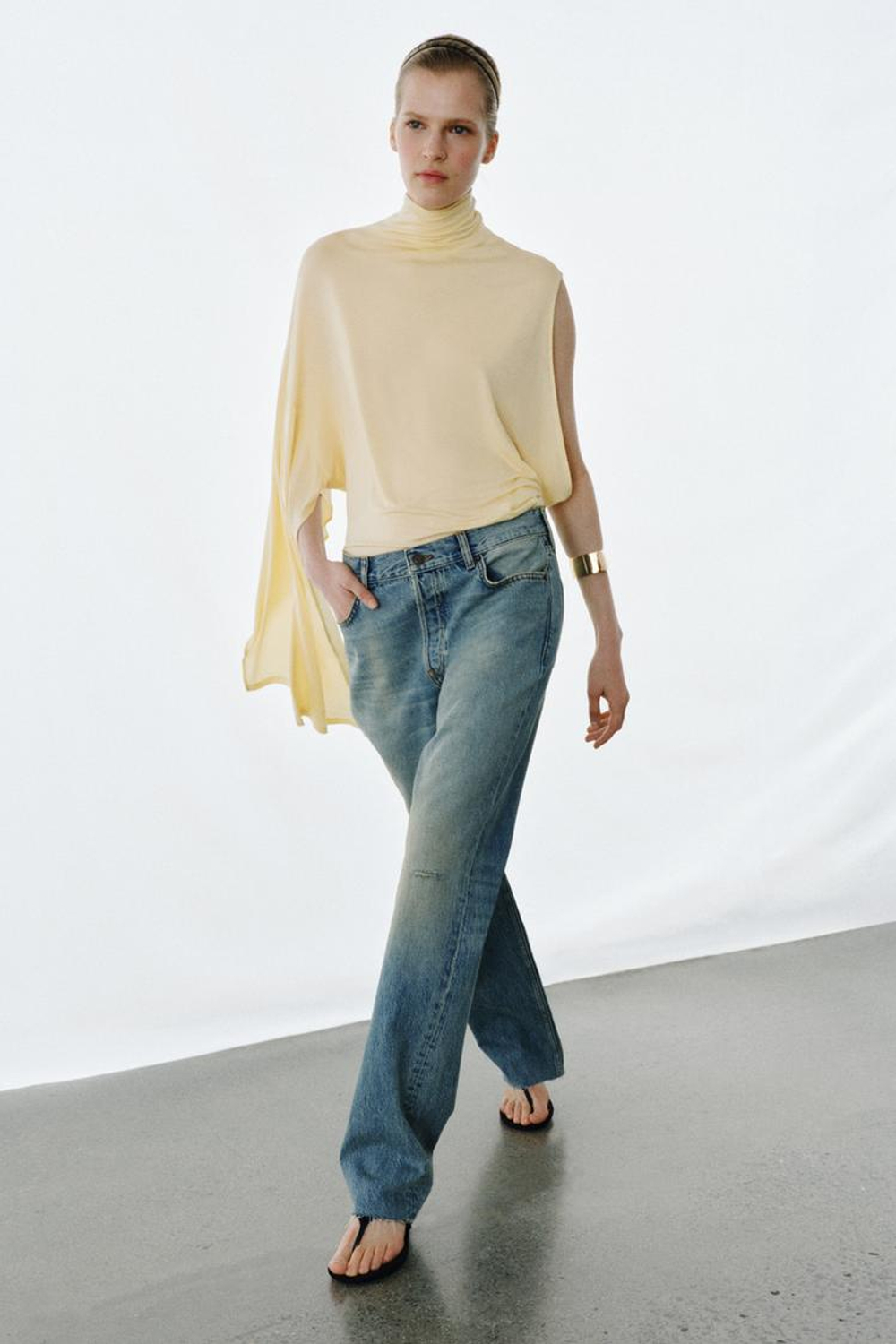 ZARA ДЖИНСЫ ZW SLIM СО СРЕДНЕЙ ПОСАДКОЙ, ВЫЦВЕТШИЙ СИНИЙ