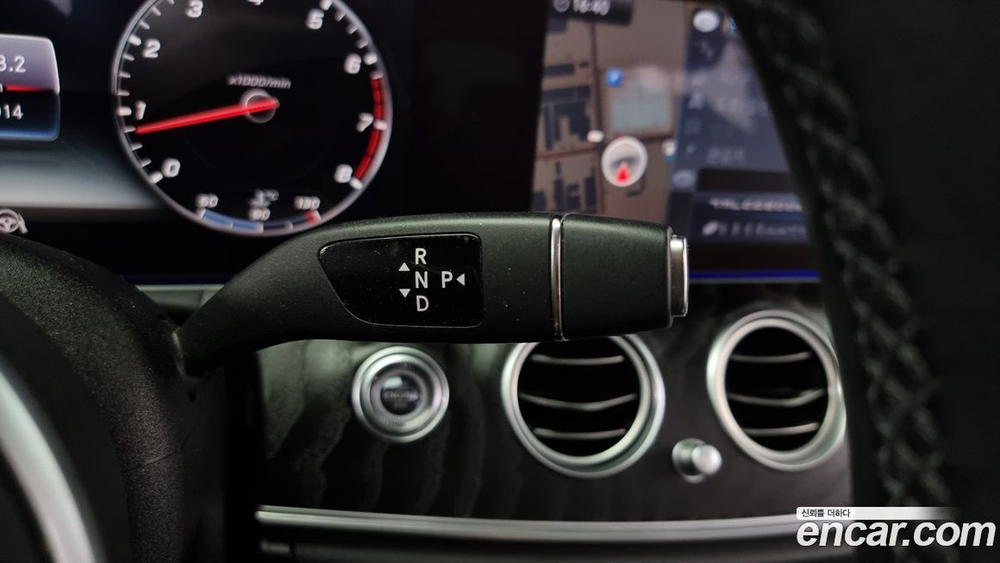 Mercedes-Benz E-Class W213 E300 Avangarde (01.2020)