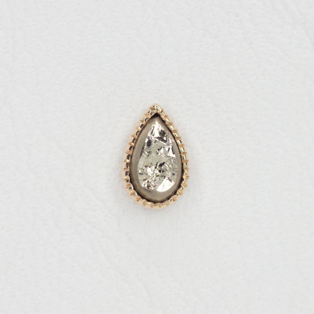 Grisant teardrop tops with natural stone
