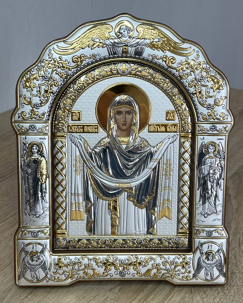 Покрова БМ, икона арочная с рамкой под стеклом, белое дерево 206х270